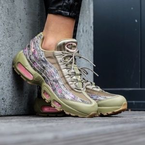 nike air max floral camo